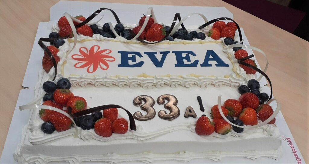 EVEA 33. sünnipäeva tort